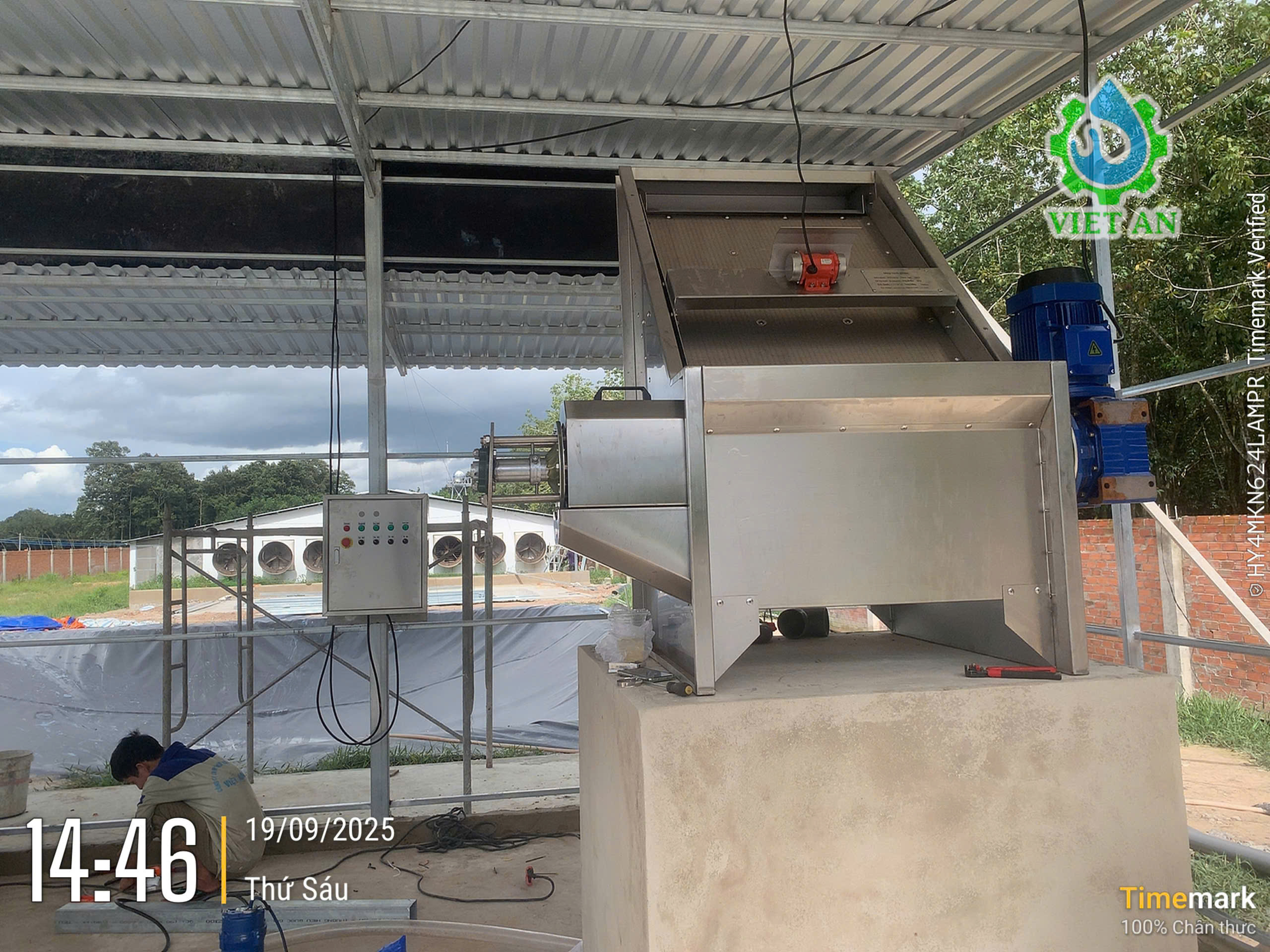Máy tách phân Việt An